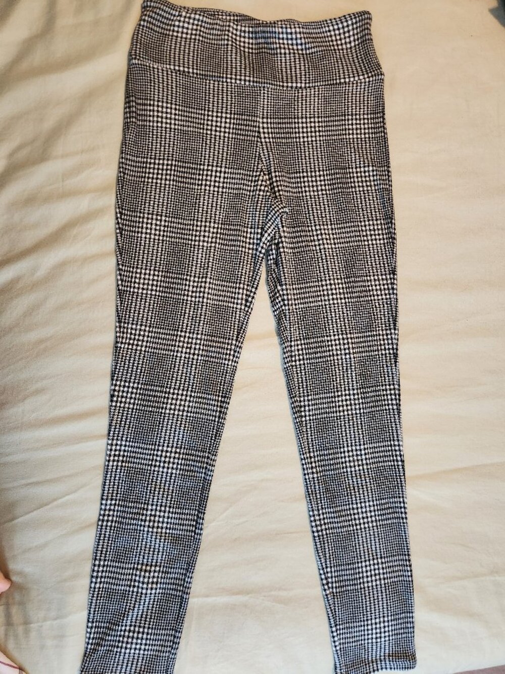 Like New Matty M Black & White Plaid  High-Waisted Leggings - Size S